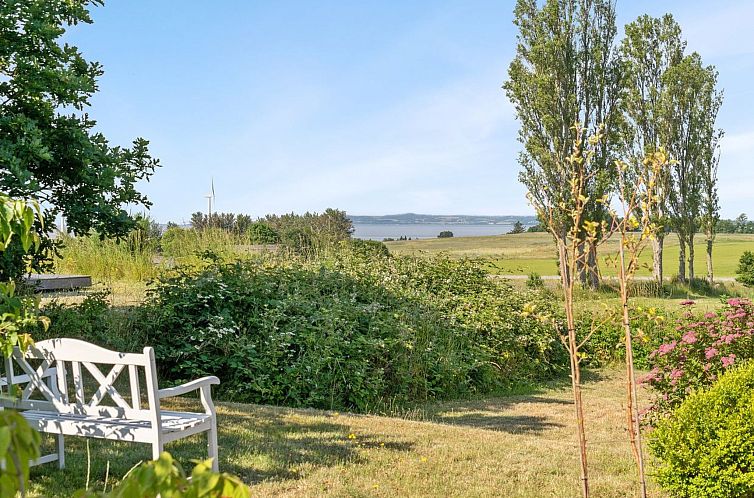 Vakantiehuis "Drine" - 700m from the sea