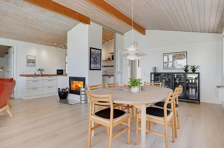 Vakantiehuis "Drine" - 700m from the sea