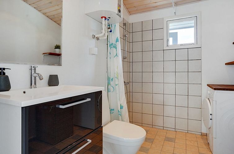 Vakantiehuis "Drine" - 700m from the sea