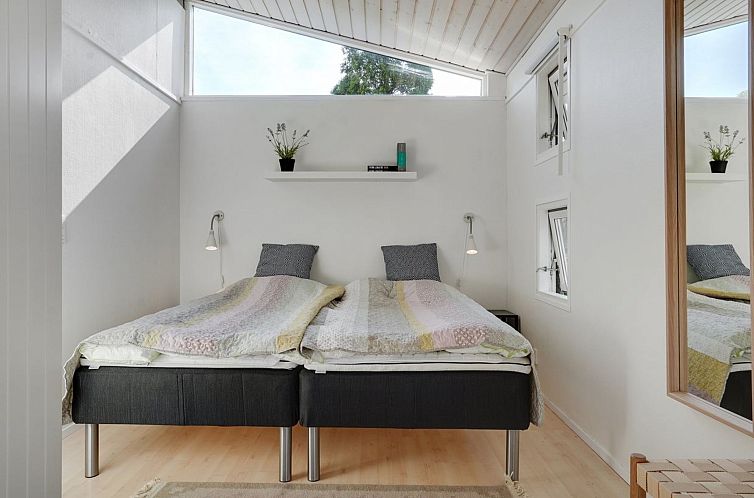 Vakantiehuis "Drine" - 700m from the sea