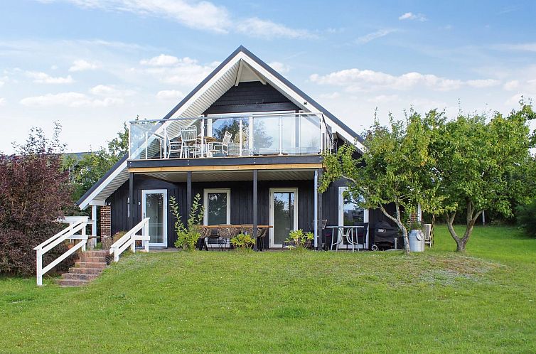 Vakantiehuis "Rawald" - 200m from the sea