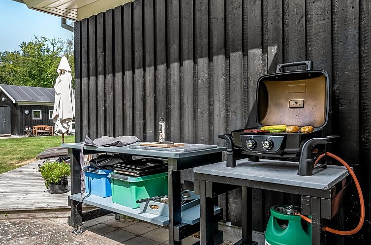 Vakantiehuis "Jyrki" - 100m from the sea