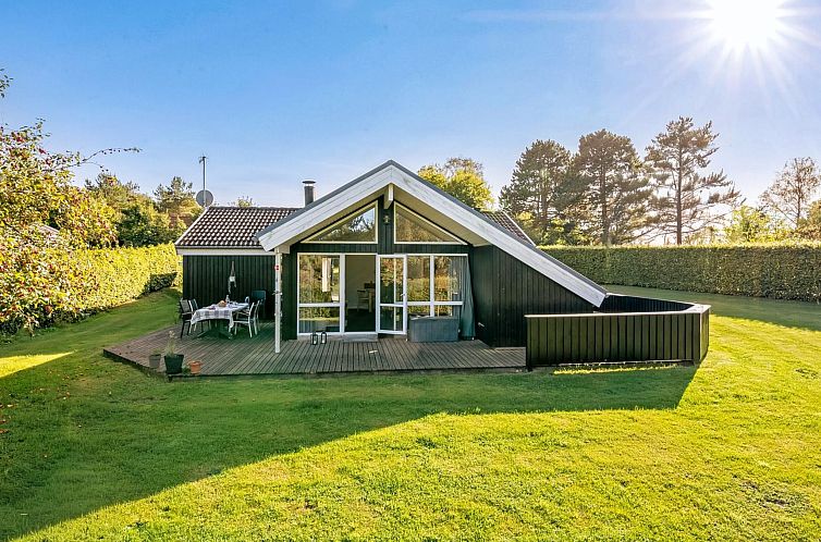 Vakantiehuis "Kukka" - 600m from the sea