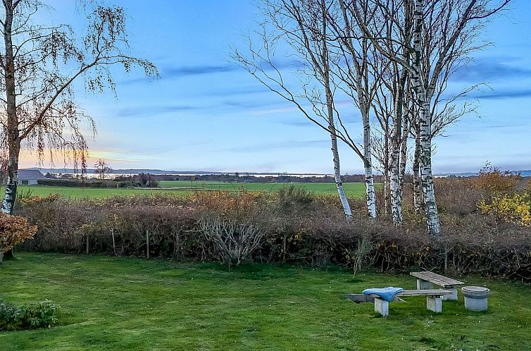 Vakantiehuis "Niels" - 1.3km from the sea