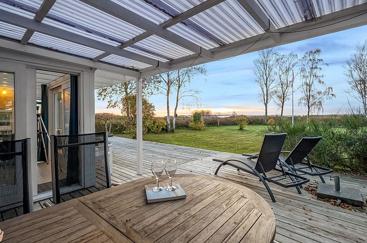 Vakantiehuis "Niels" - 1.3km from the sea