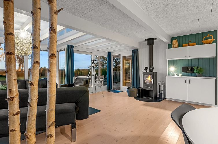Vakantiehuis "Niels" - 1.3km from the sea