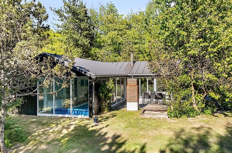 Vakantiehuis "Simjanka" - 800m from the sea