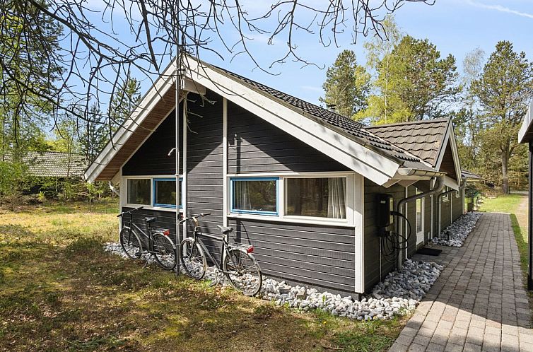 Vakantiehuis "Nonni" - 150m from the sea