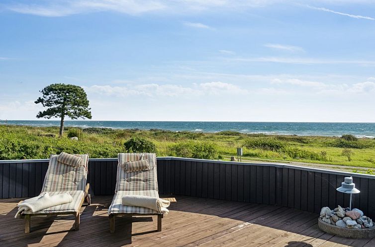 Vakantiehuis "Iivari" - 70m from the sea