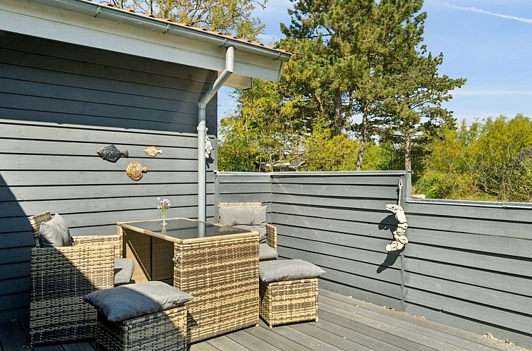 Vakantiehuis "Hening" - 50m from the sea