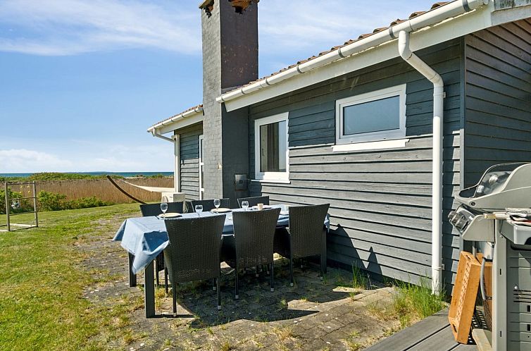 Vakantiehuis "Hening" - 50m from the sea