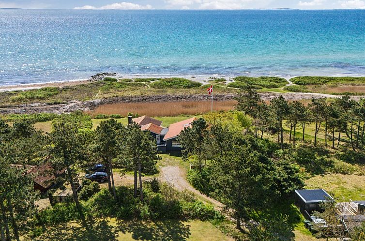 Vakantiehuis "Hening" - 50m from the sea
