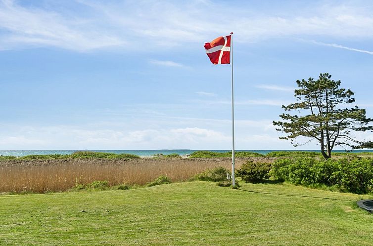 Vakantiehuis "Hening" - 50m from the sea