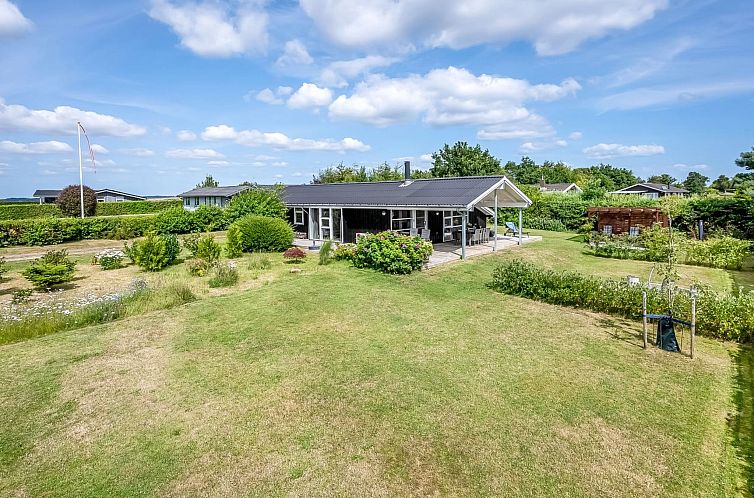 Vakantiehuis "Asko" - 350m from the sea