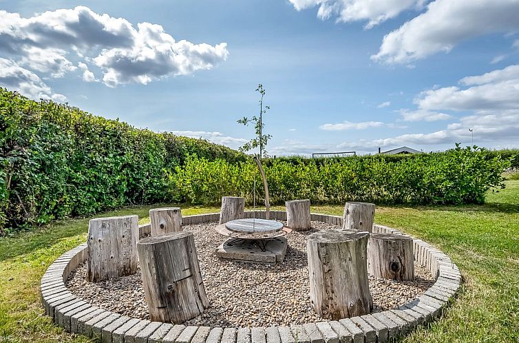 Vakantiehuis "Asko" - 350m from the sea