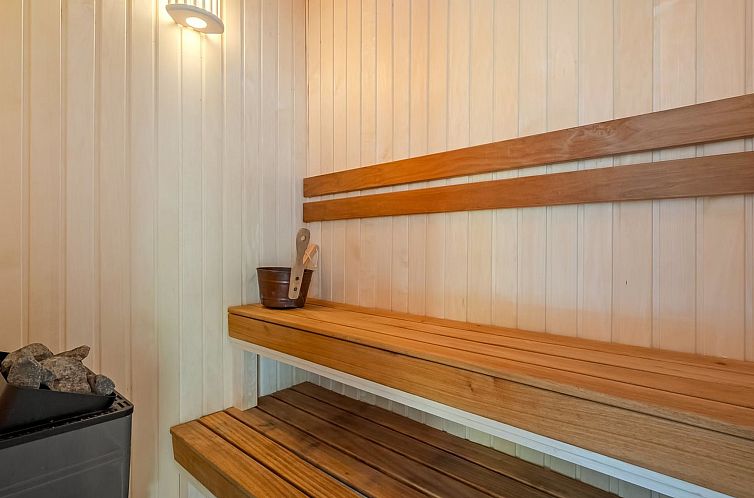 Vakantiehuis "Donka" - 25m from the sea