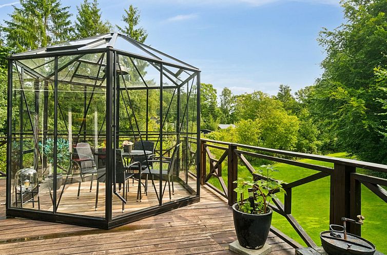 Vakantiehuis "Vesa" - 2.4km from the sea