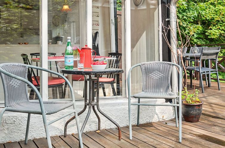 Vakantiehuis "Vesa" - 2.4km from the sea