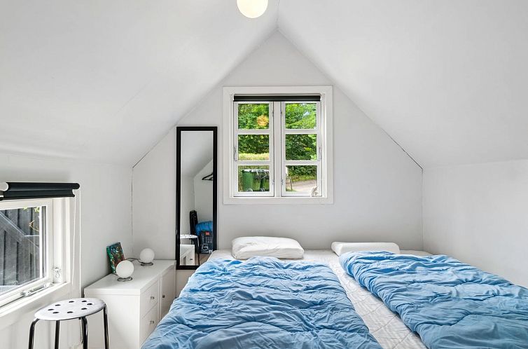 Vakantiehuis "Vesa" - 2.4km from the sea