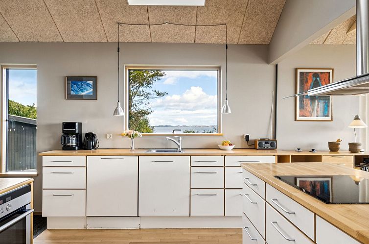 Vakantiehuis "Alfhild" - 30m from the sea