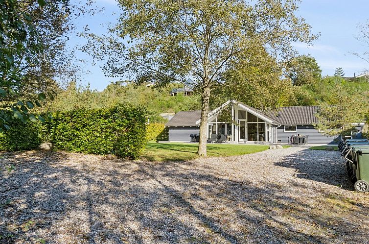 Vakantiehuis "Solborg" - 800m from the sea