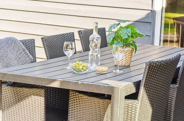 Vakantiehuis "Solborg" - 800m from the sea