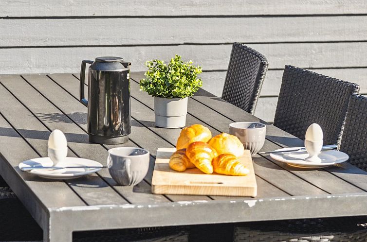 Vakantiehuis "Solborg" - 800m from the sea