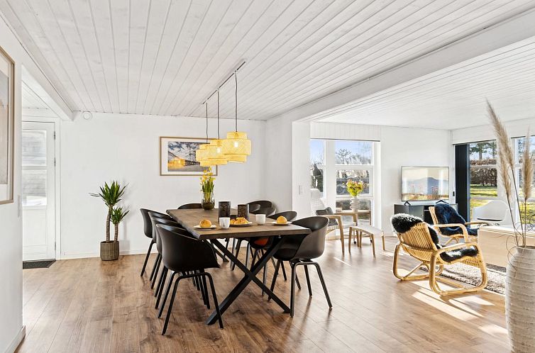 Vakantiehuis "Sebine" - 200m from the sea