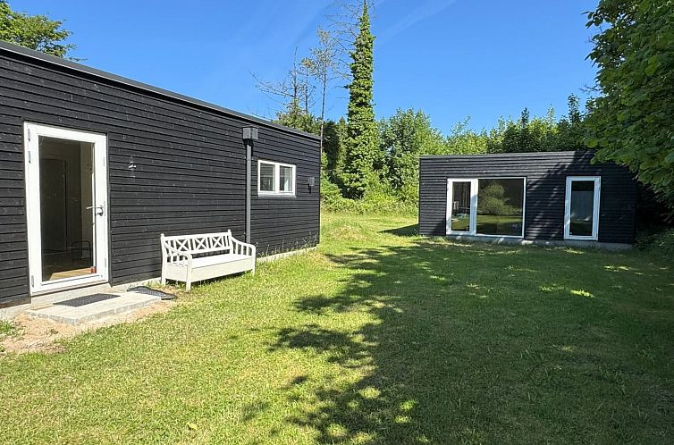 Vakantiehuis "Albina" - 650m from the sea