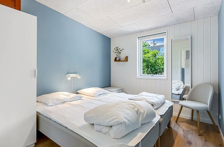 Vakantiehuis "Arjuna" - 750m from the sea