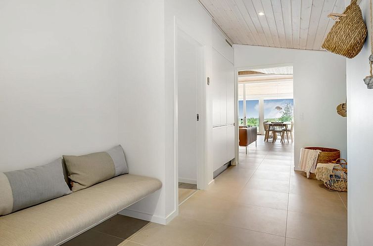 Vakantiehuis "Donka" - 25m from the sea