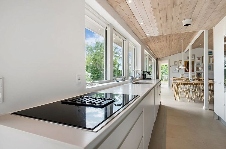 Vakantiehuis "Donka" - 25m from the sea