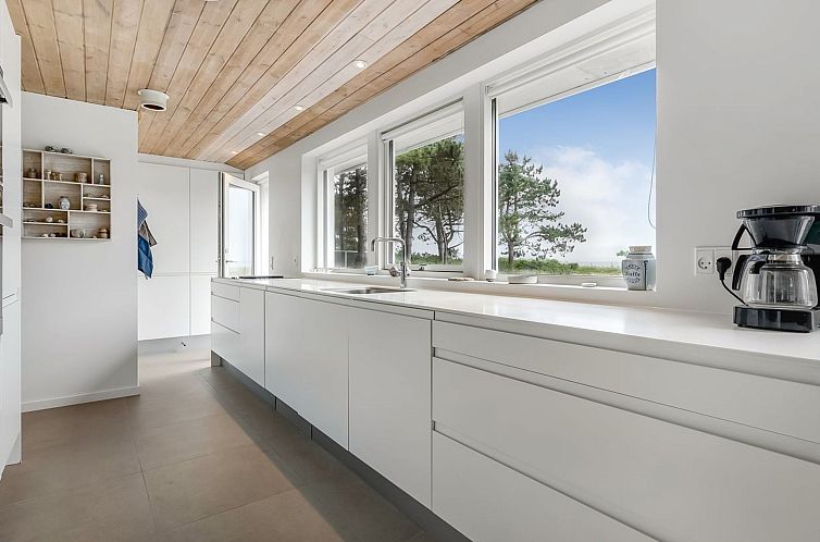 Vakantiehuis "Donka" - 25m from the sea