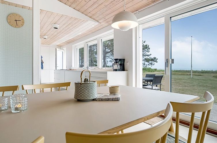 Vakantiehuis "Donka" - 25m from the sea