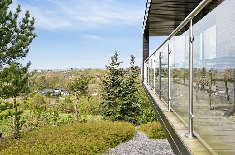 Vakantiehuis "Iarund" - 600m from the sea