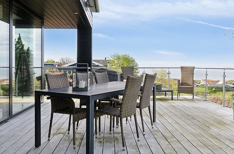 Vakantiehuis "Iarund" - 600m from the sea