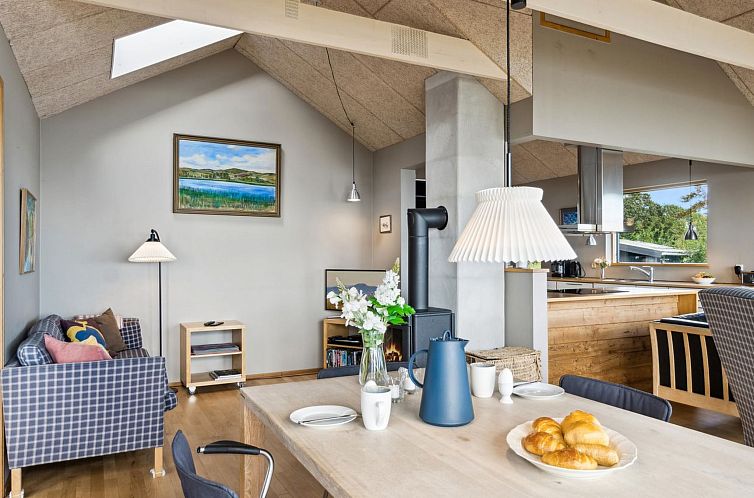 Vakantiehuis "Alfhild" - 30m from the sea