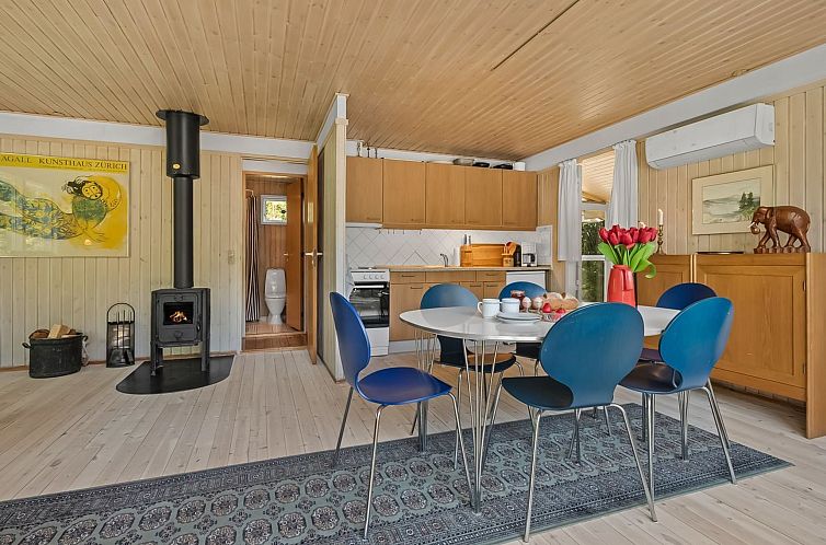 Vakantiehuis "Ursula" - 7km from the sea