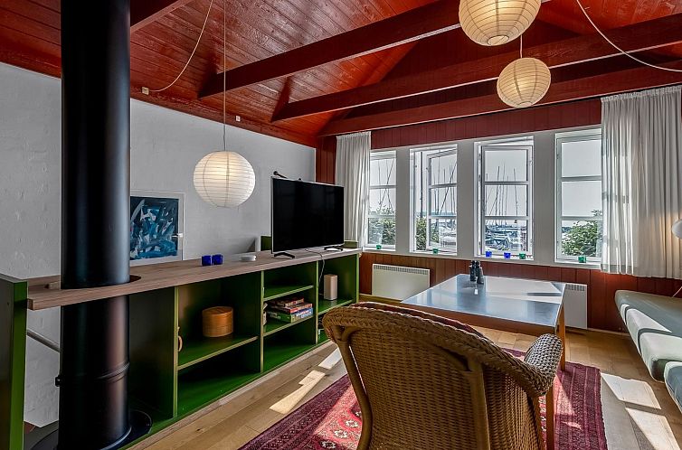 Vakantiehuis "Ulvi" - 15m from the sea