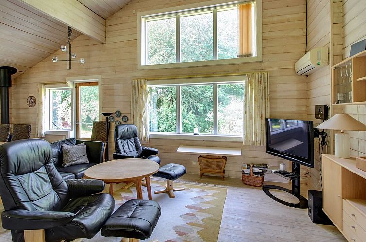 Vakantiehuis "Efimija" - 7km from the sea