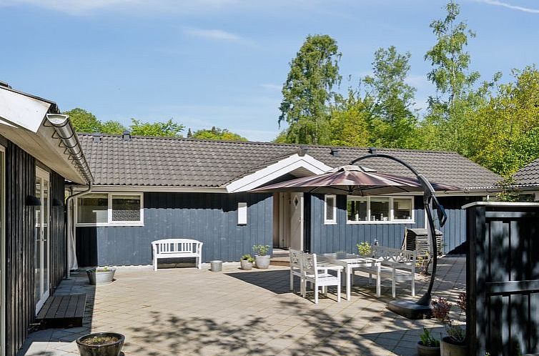 Vakantiehuis "Fatima" - 400m from the sea