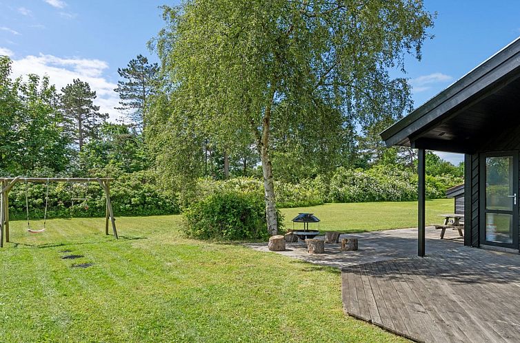 Vakantiehuis "Hermund" - 100m from the sea