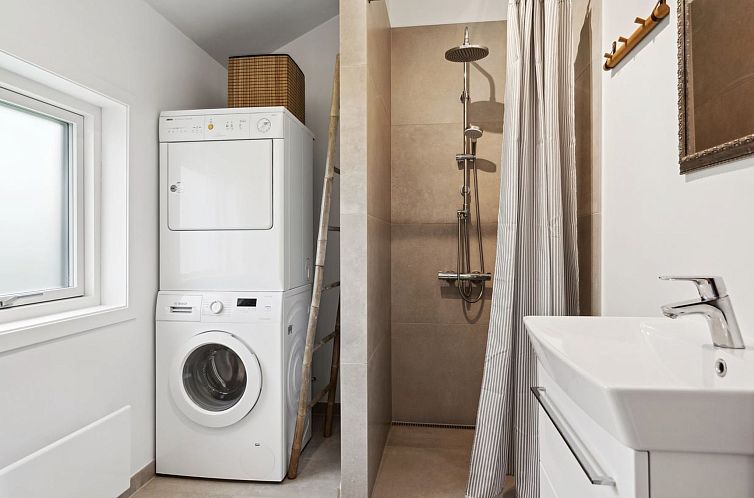 Vakantiehuis "Hermund" - 100m from the sea