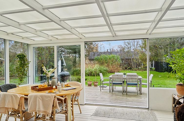 Vakantiehuis "Jannike" - 150m from the sea