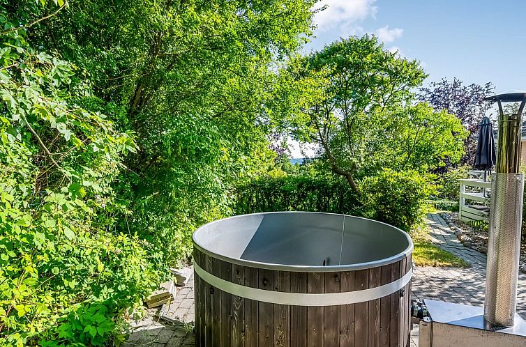 Vakantiehuis "Albert" - 300m from the sea