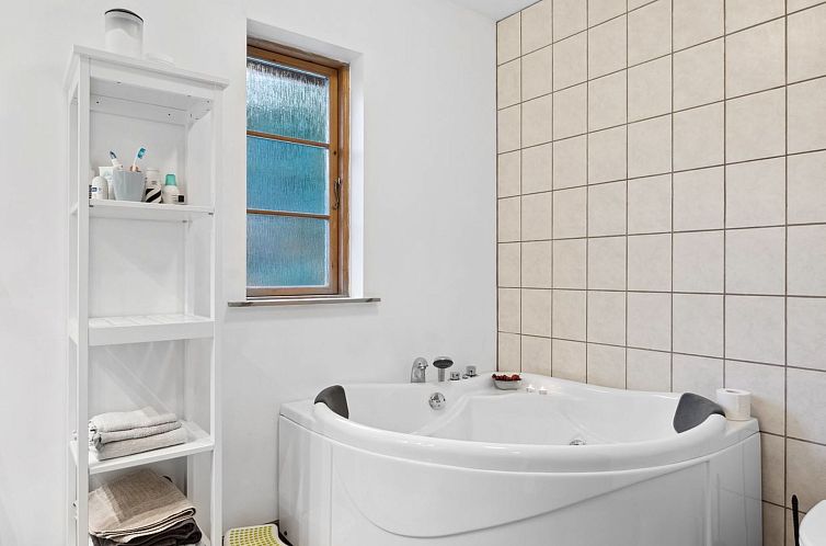 Vakantiehuis "Palnir" - 8km from the sea