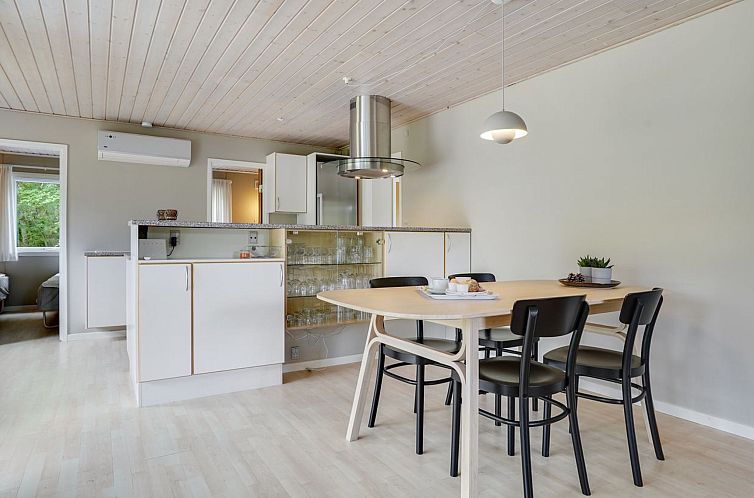 Vakantiehuis "Nannah" - 250m from the sea