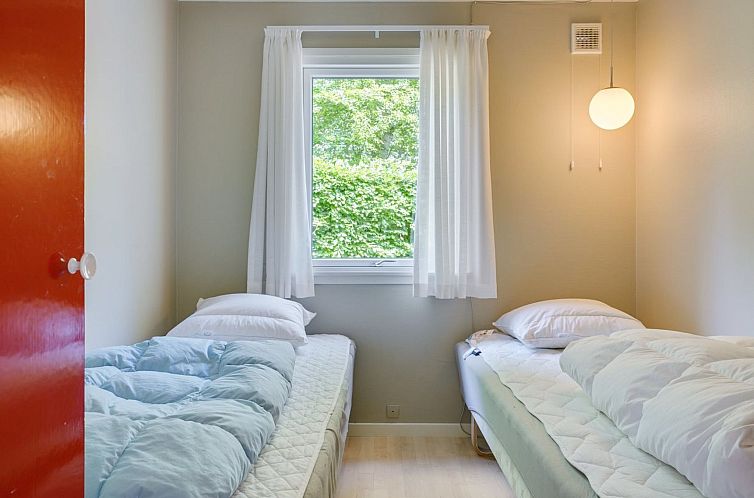 Vakantiehuis "Nannah" - 250m from the sea