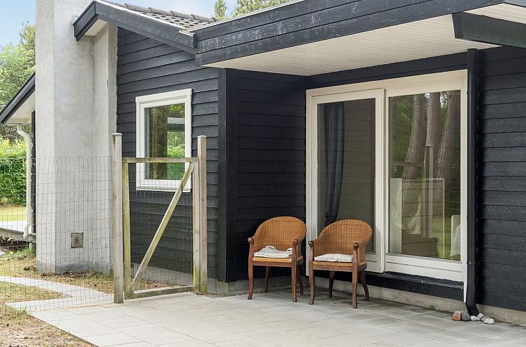 Vakantiehuis "Nannah" - 250m from the sea