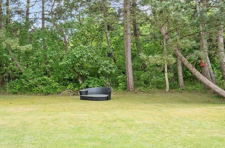 Vakantiehuis "Nannah" - 250m from the sea